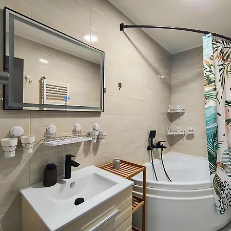 Sea Breeze Family Apartment Mamaia Navodari
