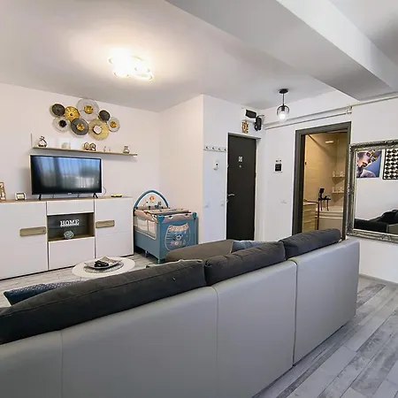 Sea Breeze Family Apartment Mamaia Apartment Navodari