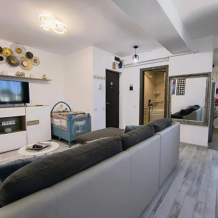 Sea Breeze Family Apartment Mamaia *